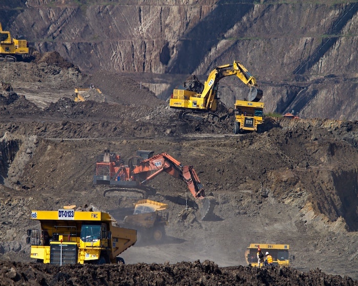 Plantel promueve discusión sobre el futuro del litio en la minería chilena