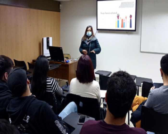 Taller de Comunicación Intercultural se realiza por primera vez de manera presencial