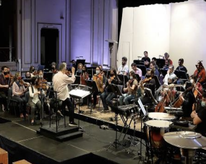 Escolares de la Región Metropolitana disfrutan conciertos educativos de la Orquesta Clásica Usach