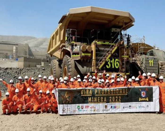 Estudiantes de Ingeniería en Minas finalizan “Gira Minera 2022” por el norte