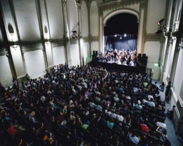 Orquesta Clásica Usach regresa a la Gala del Roto Chileno en Barrio Yungay